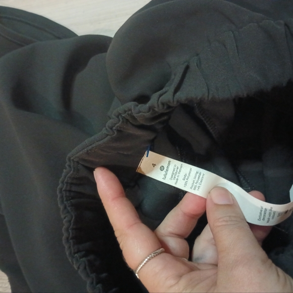 Lululemon Skirt - Picture 6 of 6